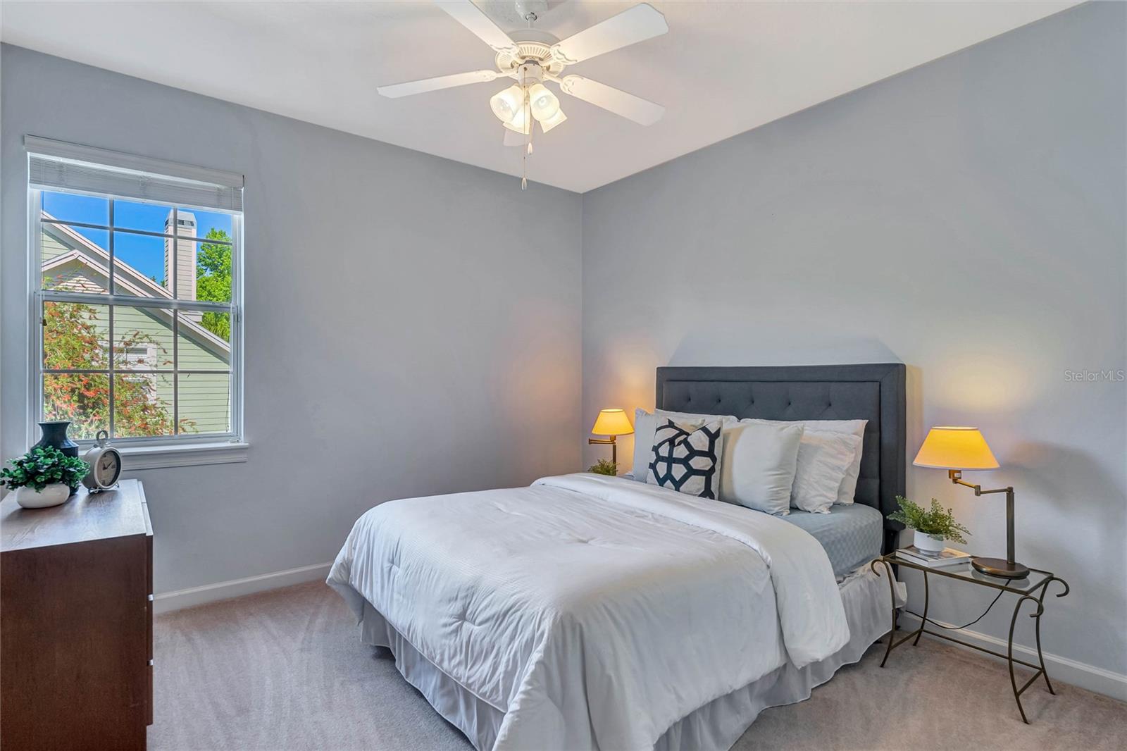 1229 AQUILA LOOP