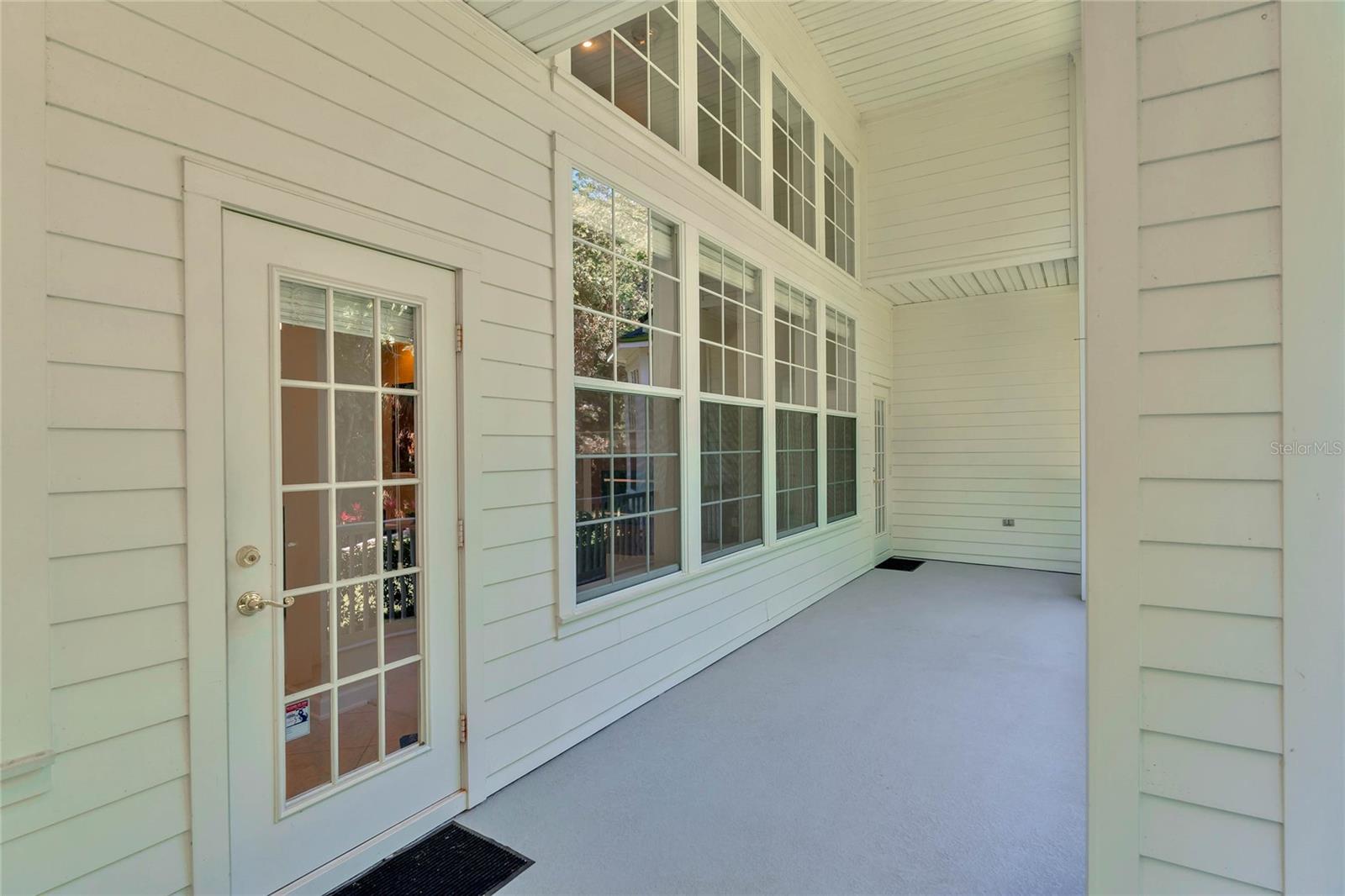 1229 AQUILA LOOP