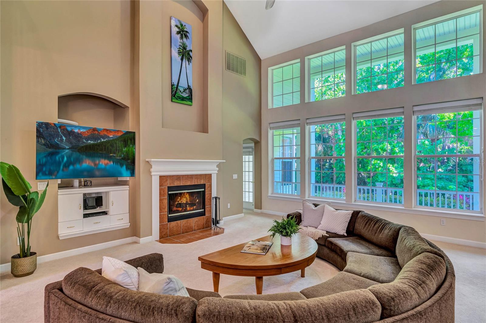 1229 AQUILA LOOP