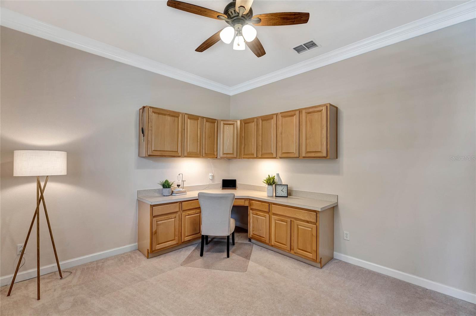 1229 AQUILA LOOP