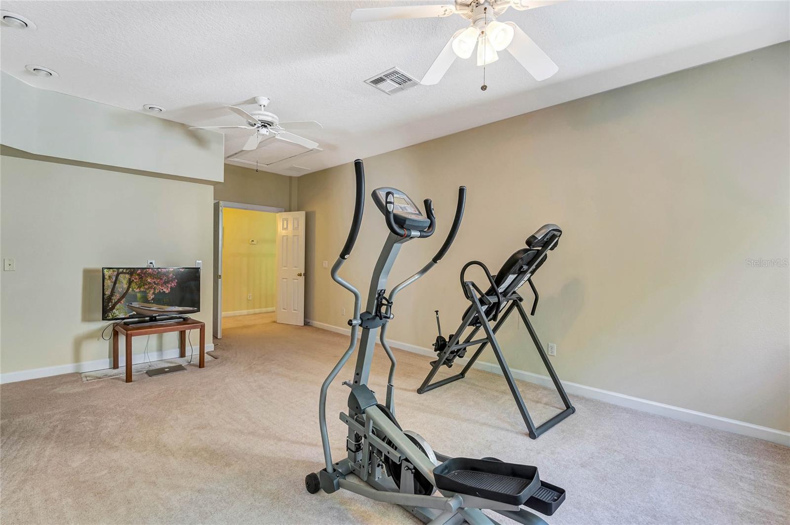 1229 AQUILA LOOP