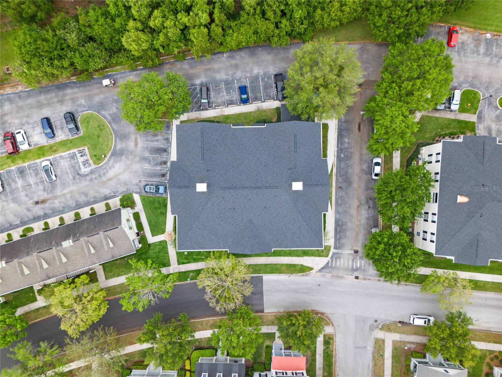 221 LONGVIEW AVE #102