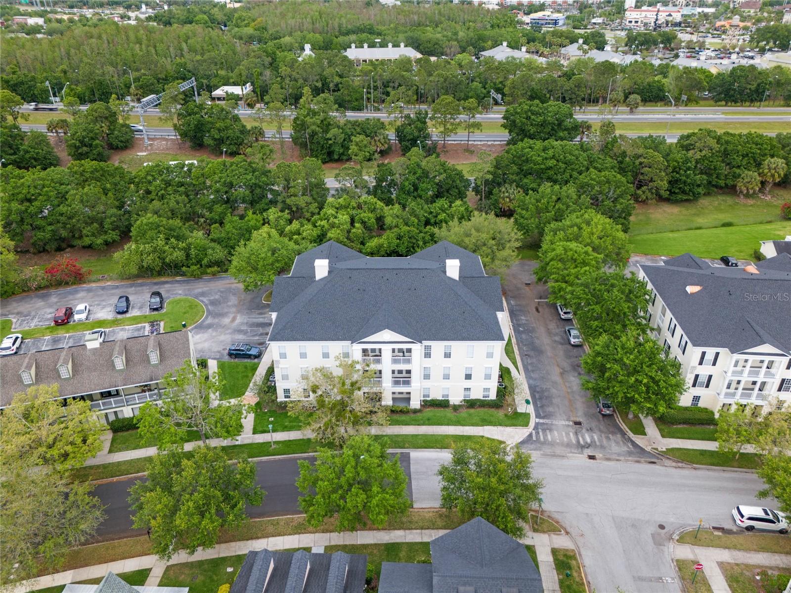 221 LONGVIEW AVE #102