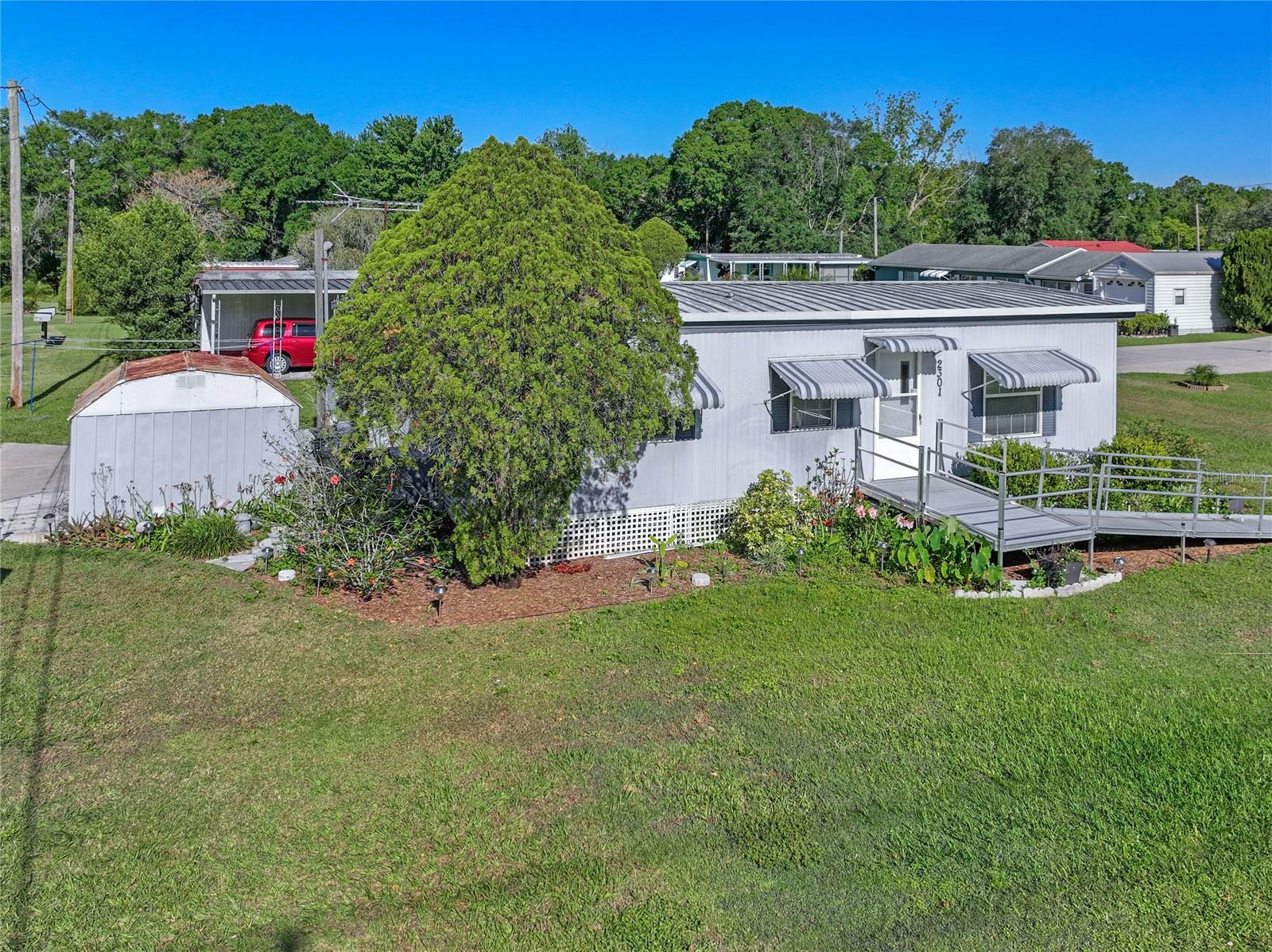 2301 REYNOLDS RD