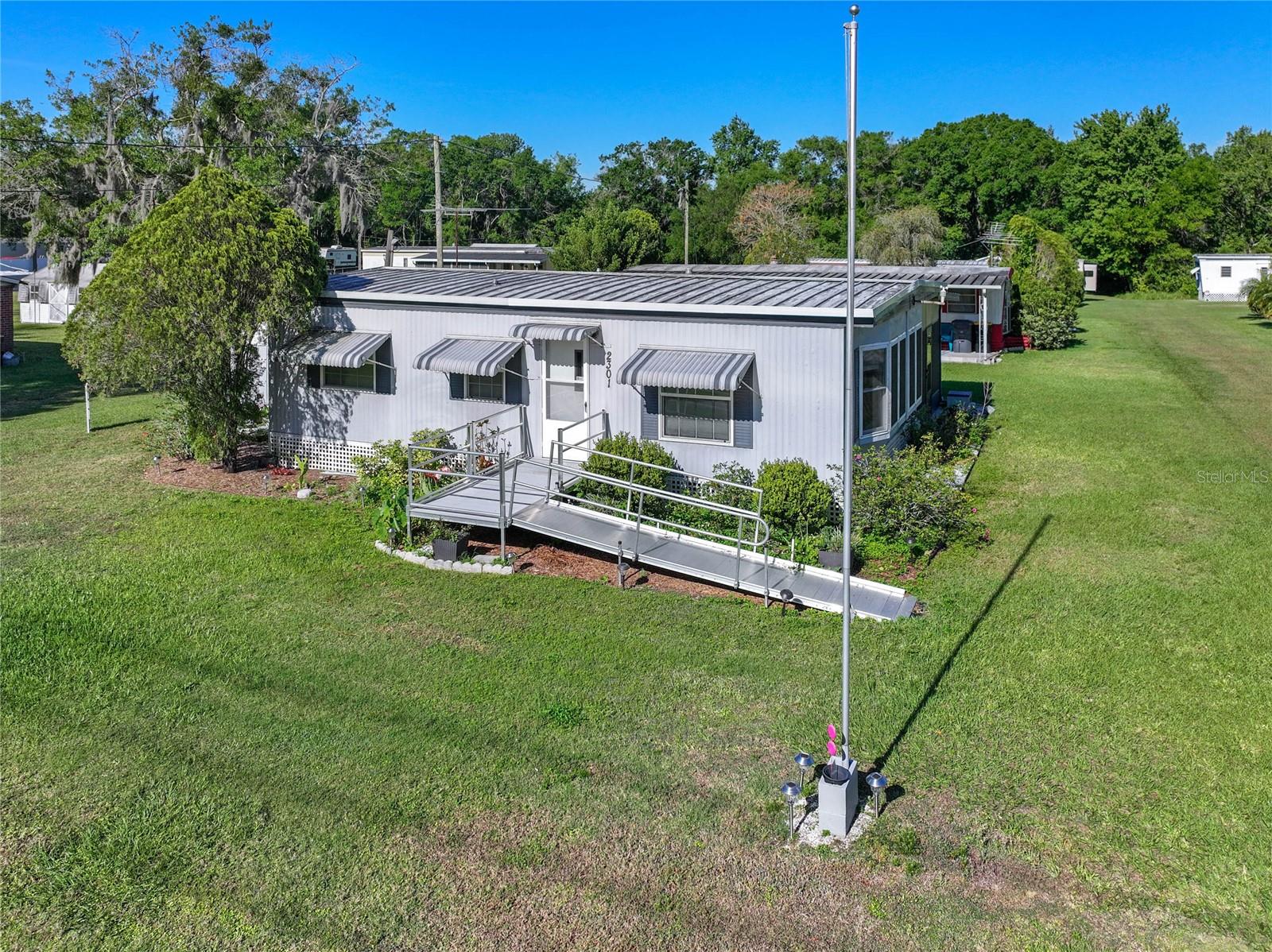 2301 REYNOLDS RD