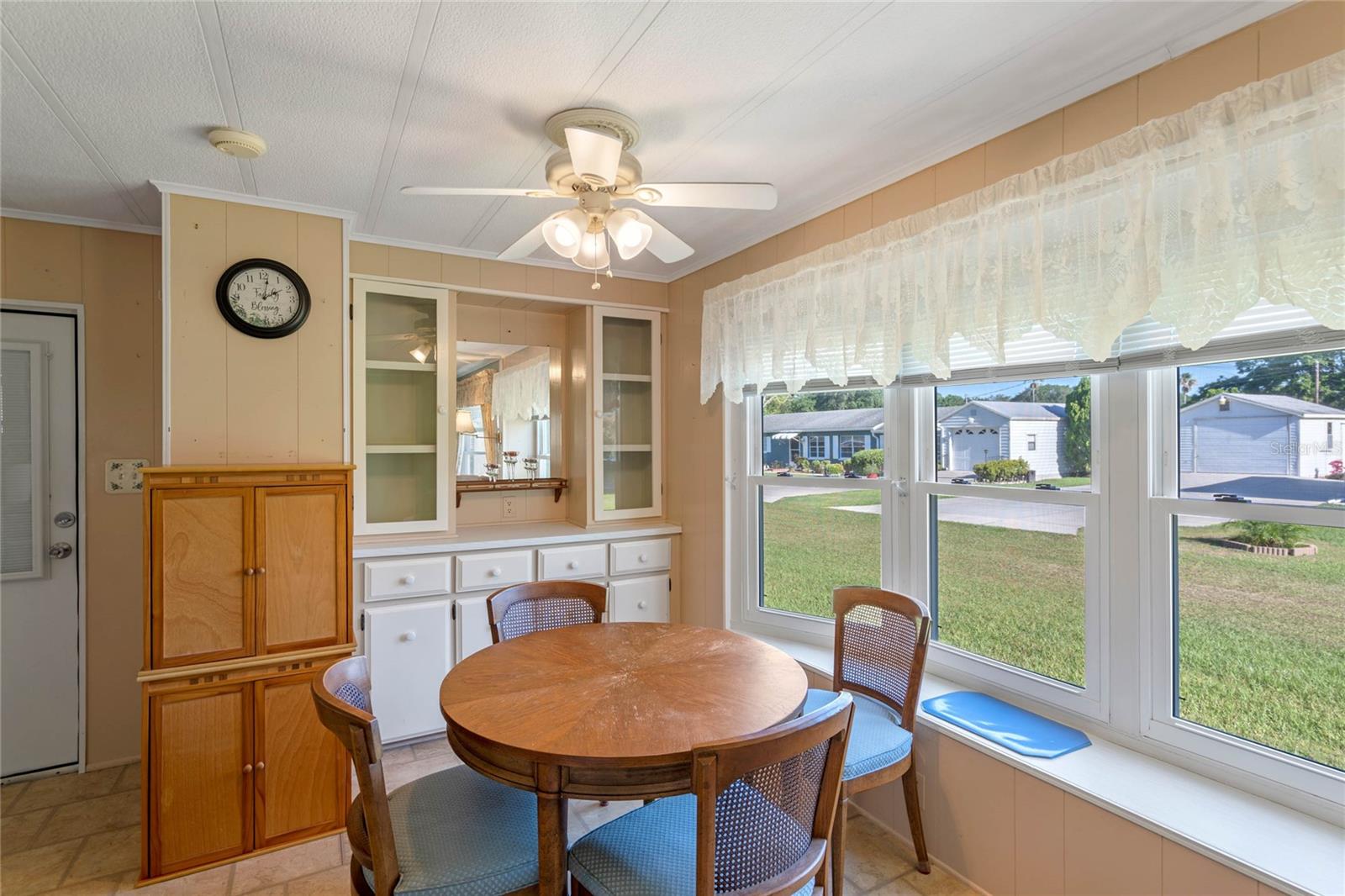 2301 REYNOLDS RD