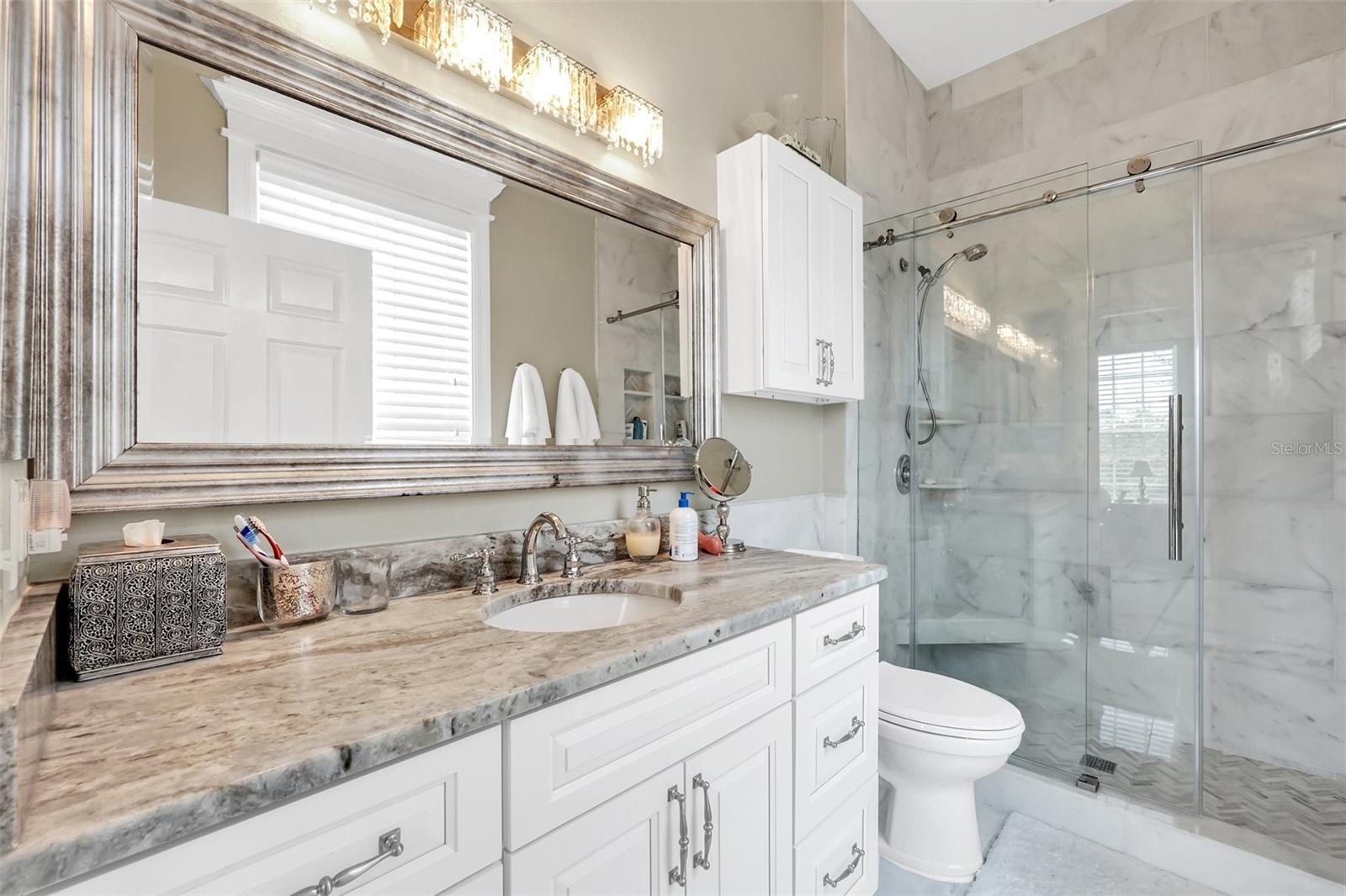 233 GOLDENRAIN DR #304