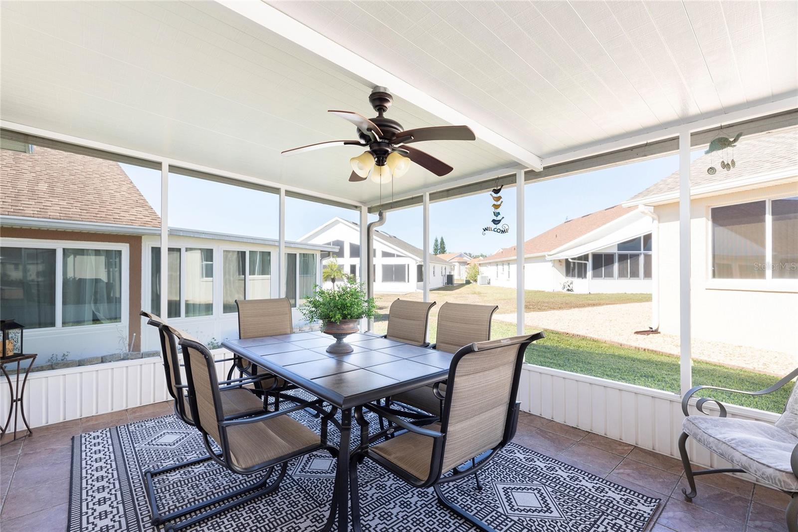 1841 E CHALLENGER AVE