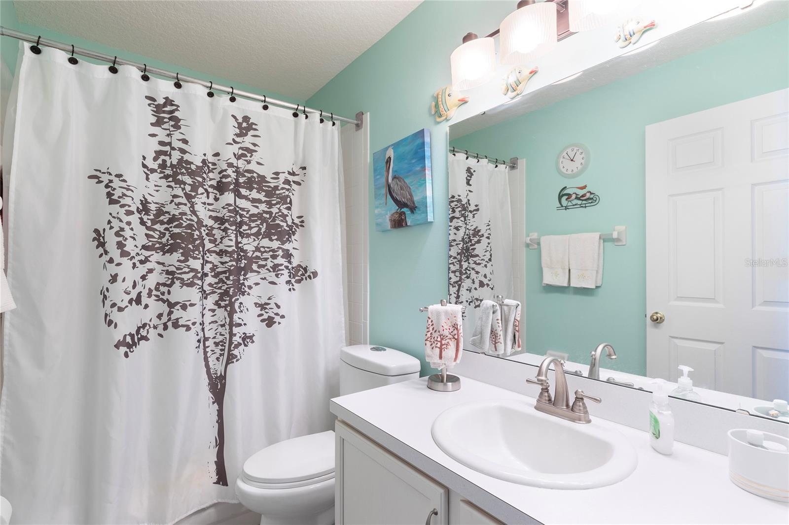 1841 E CHALLENGER AVE