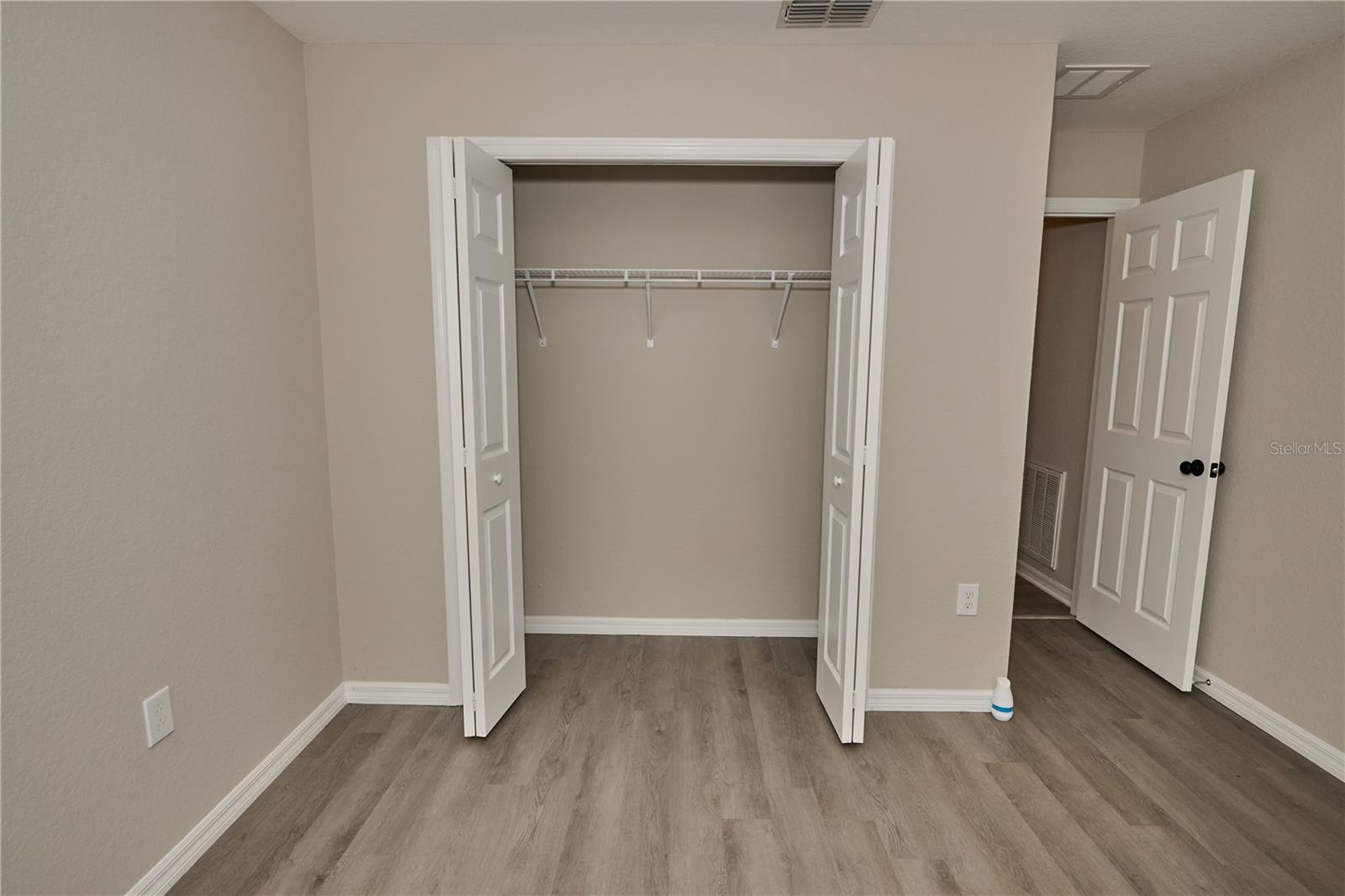 1335 WINDWARD OAKS LOOP