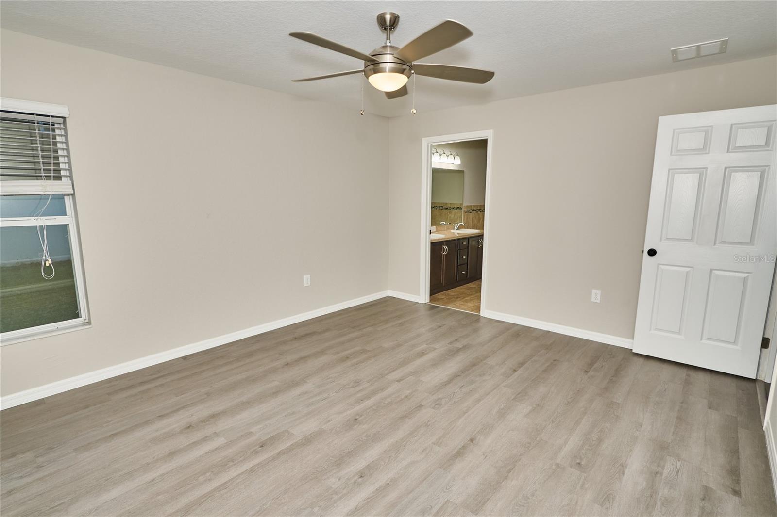 1335 WINDWARD OAKS LOOP