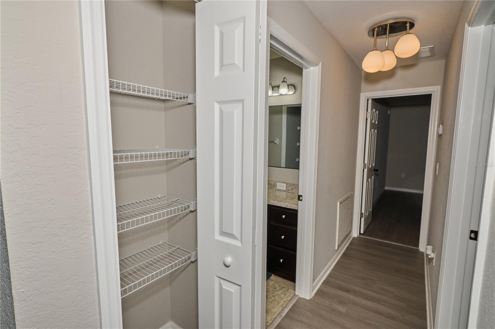 1335 WINDWARD OAKS LOOP