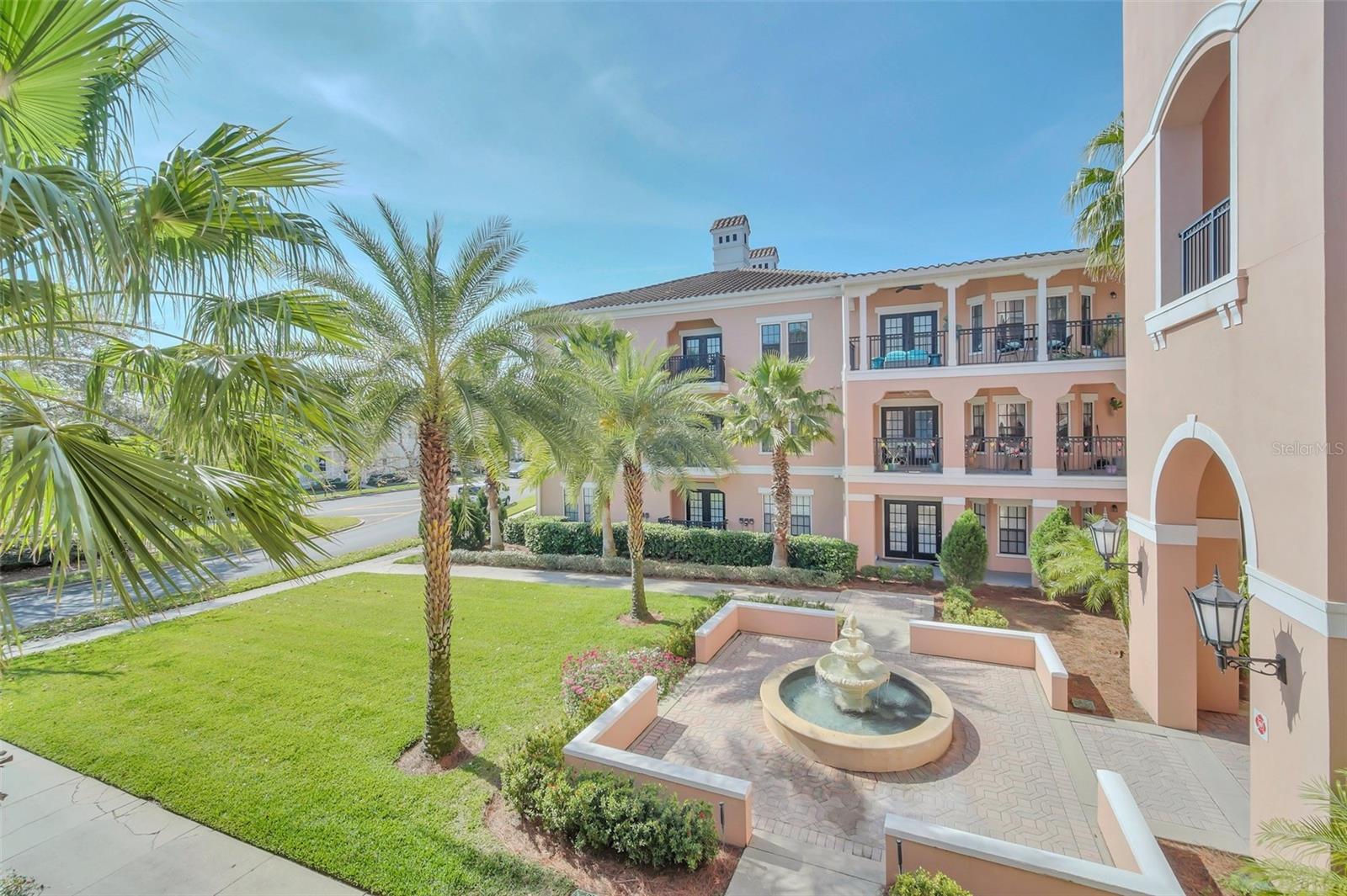 211 LONGVIEW AVE #209