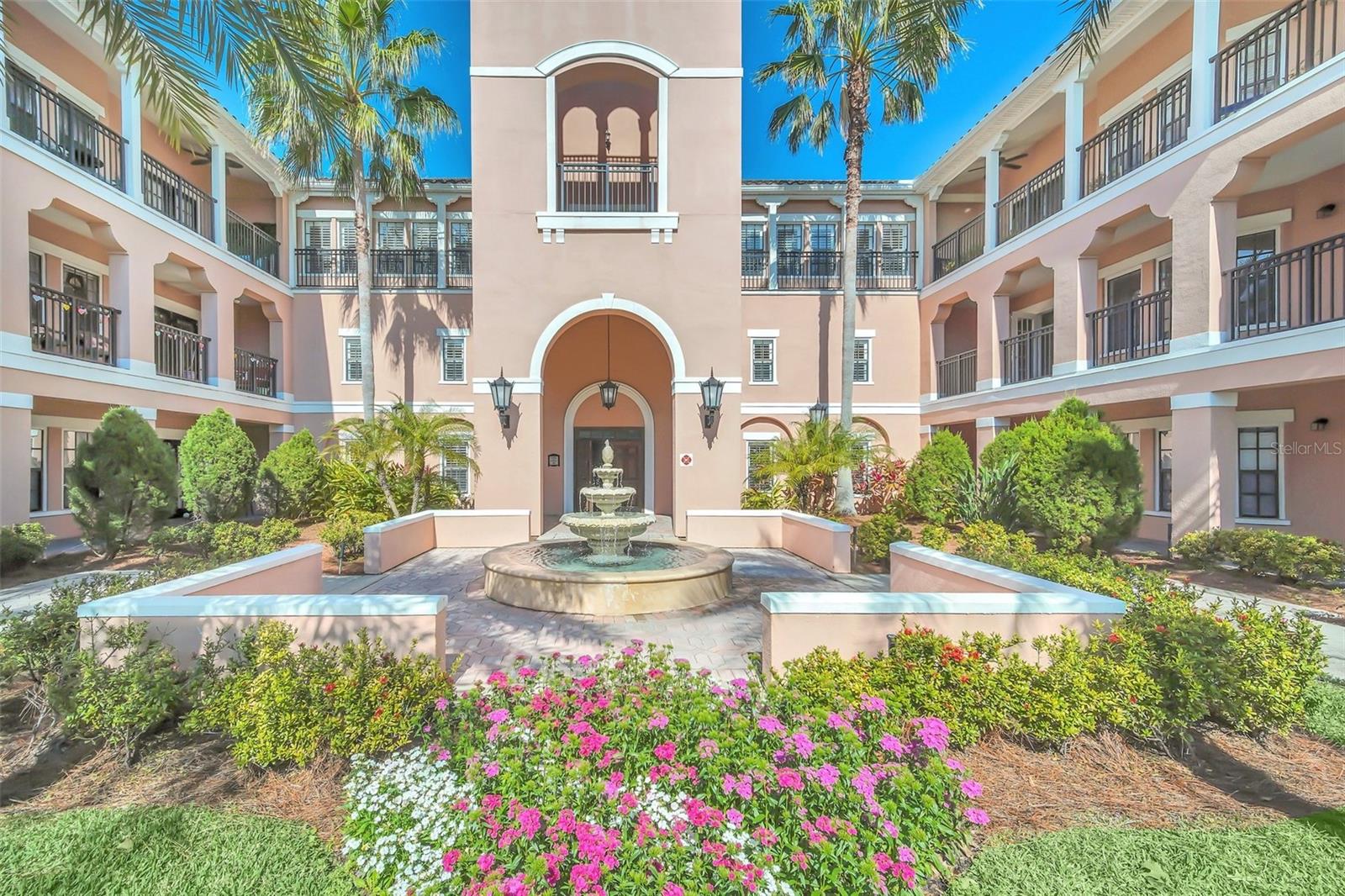 211 LONGVIEW AVE #209