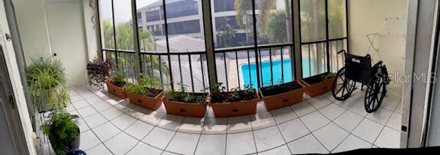 215 VALENCIA BLVD #212