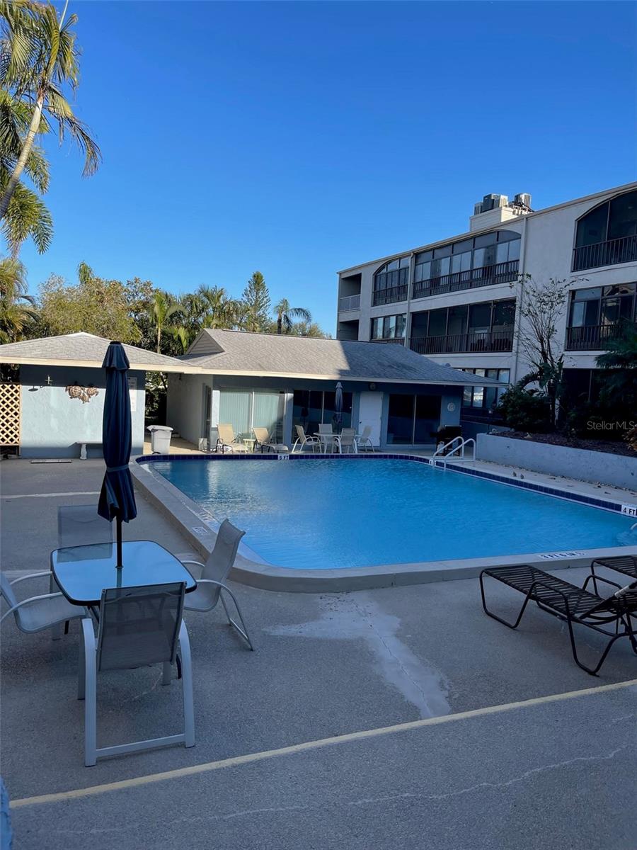 215 VALENCIA BLVD #212