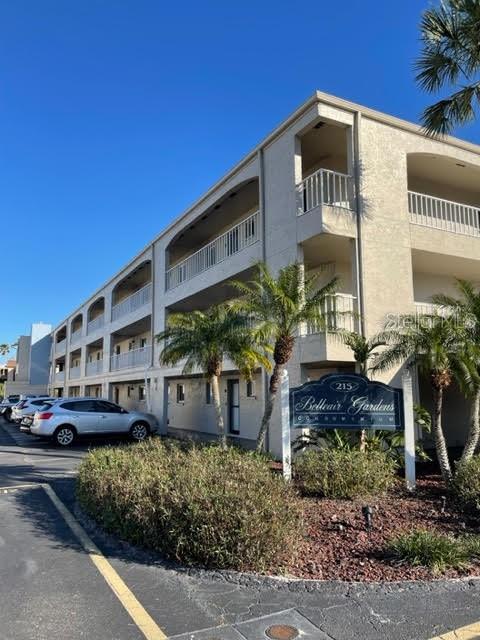 215 VALENCIA BLVD #212