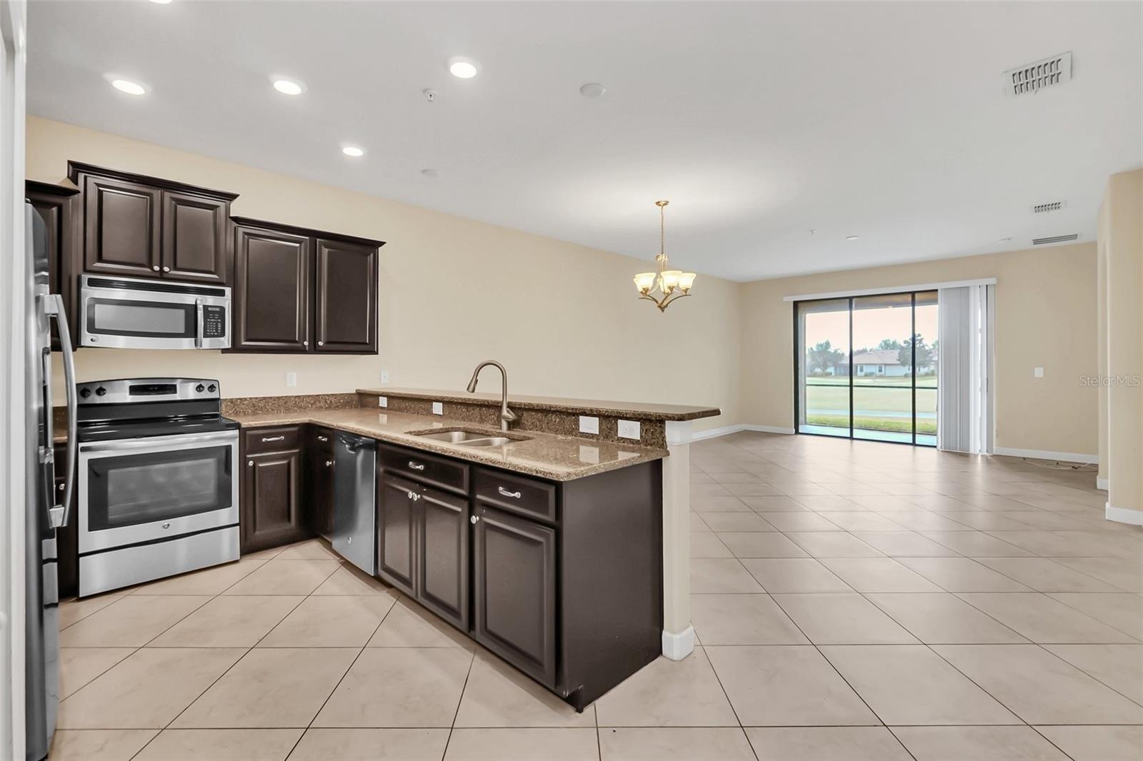 8946 AZALEA SANDS LN #8946