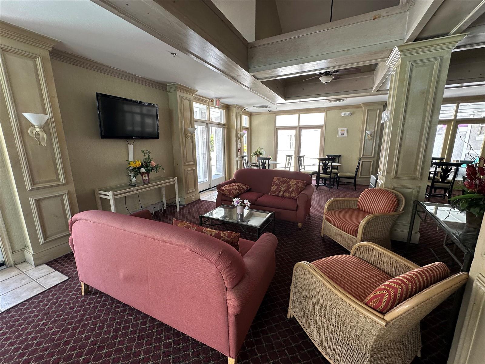 3100 PARKWAY BLVD #123