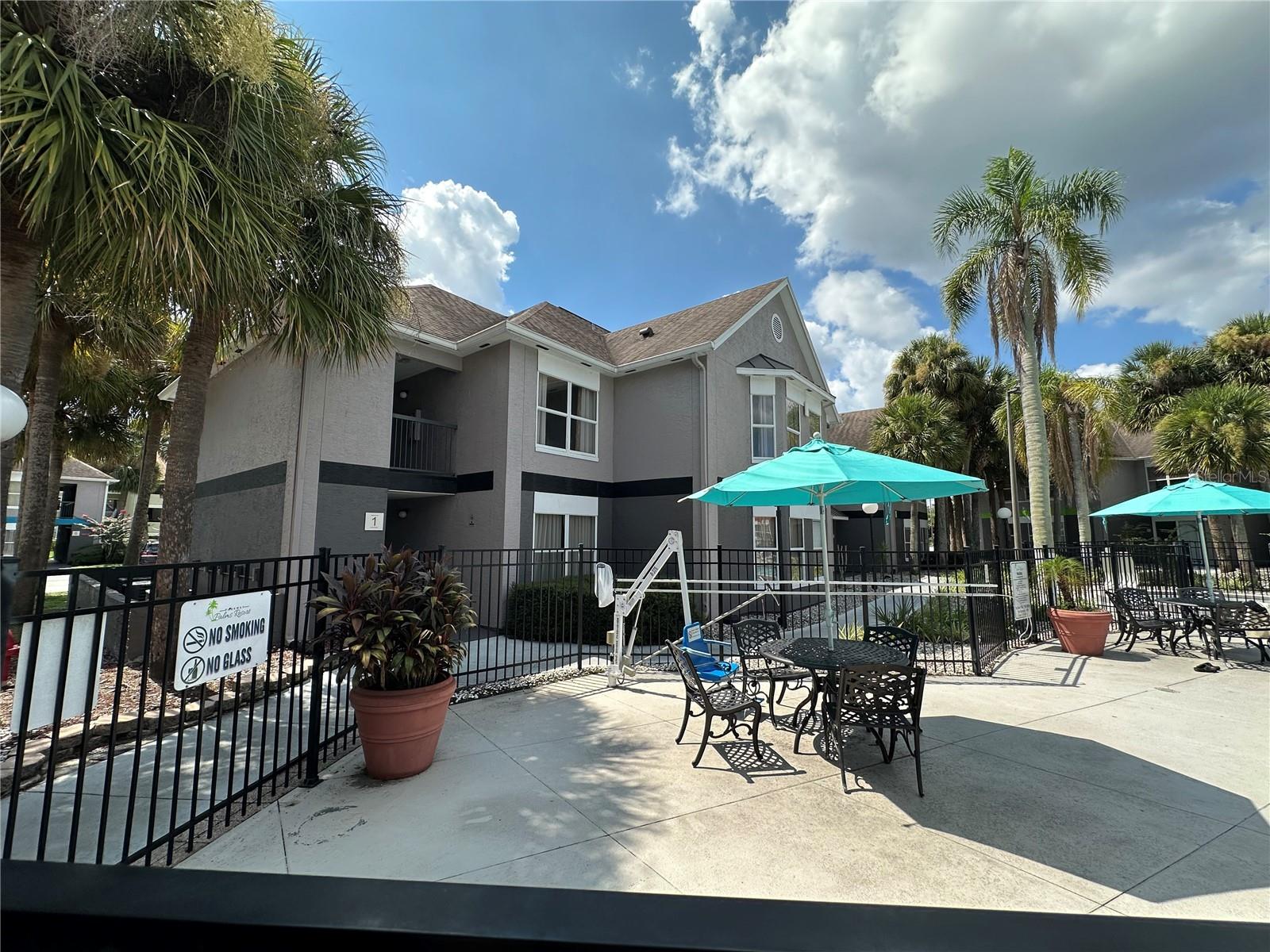 3100 PARKWAY BLVD #123