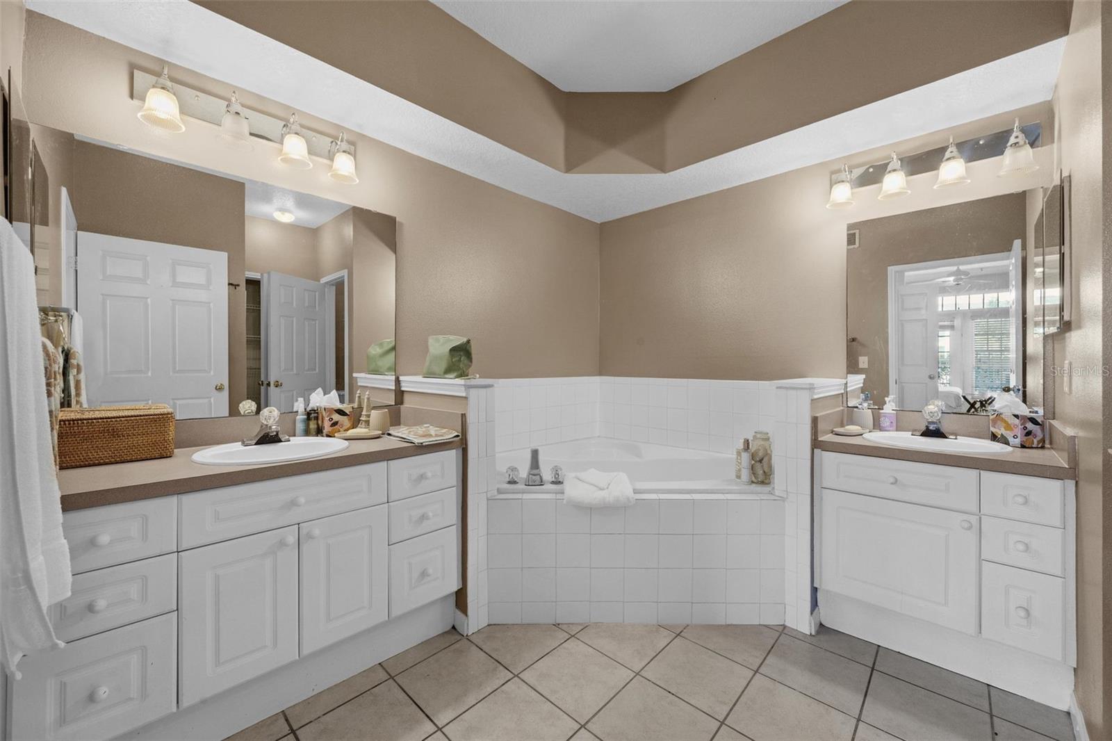 315 GRAND MAGNOLIA AVE #101