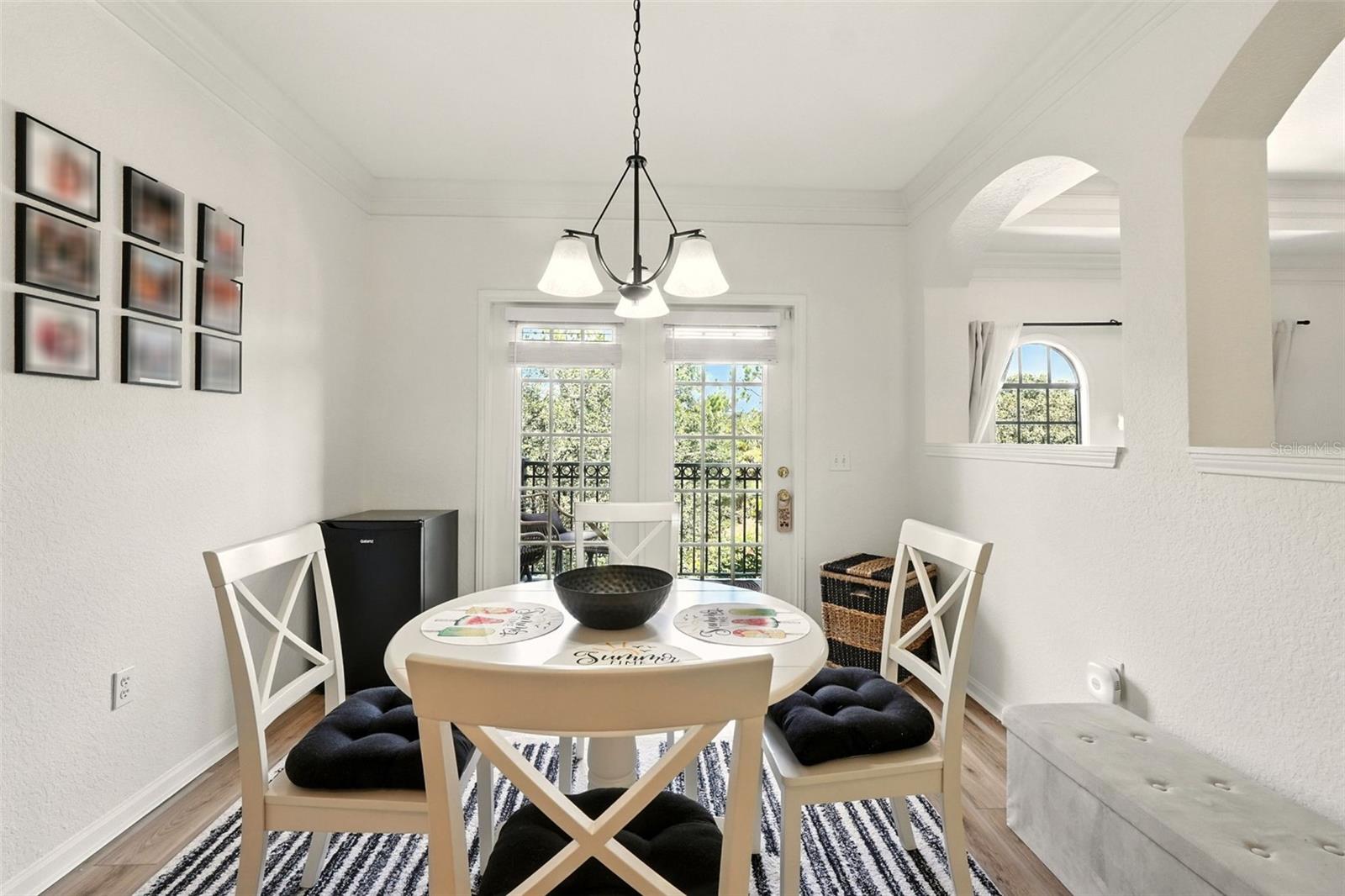 211 LONGVIEW AVE #306