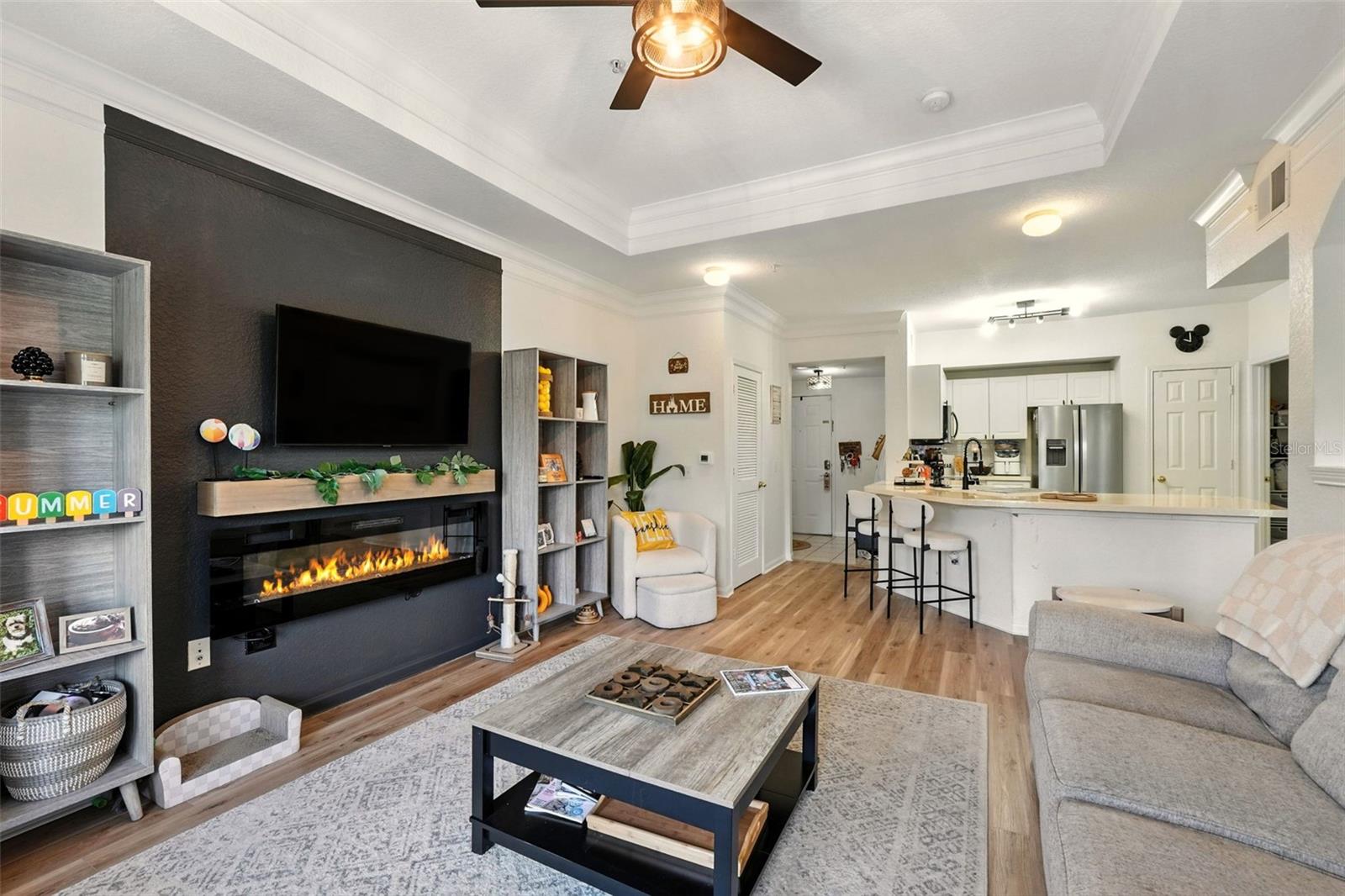 211 LONGVIEW AVE #306