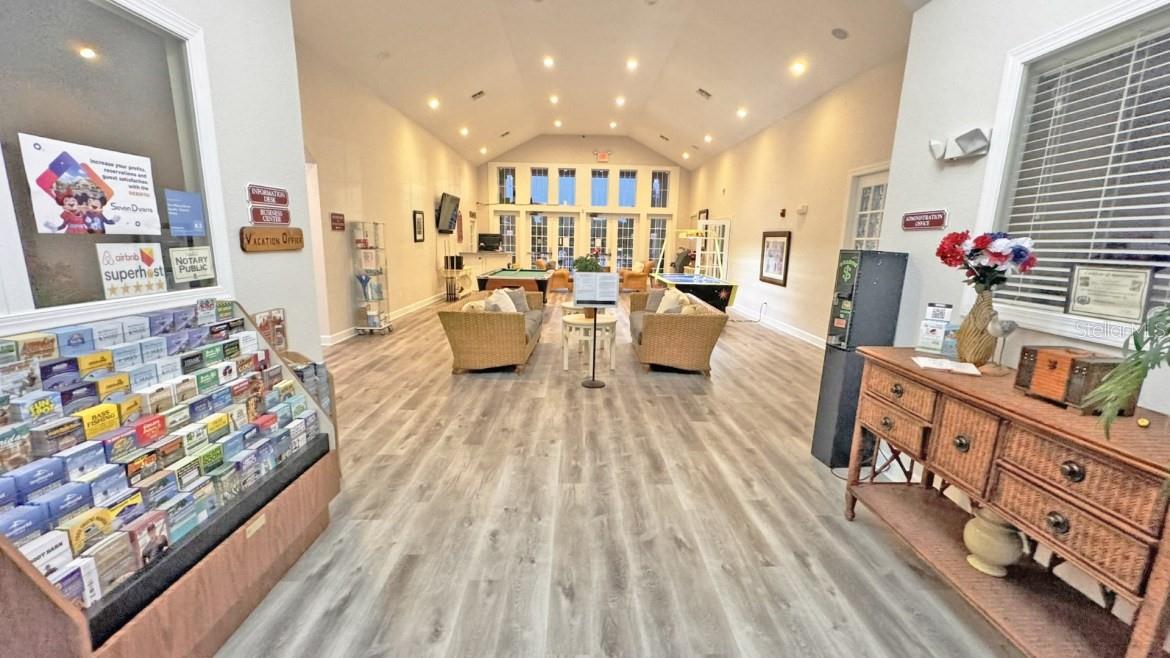 4564 YELLOWGOLD RD E #106