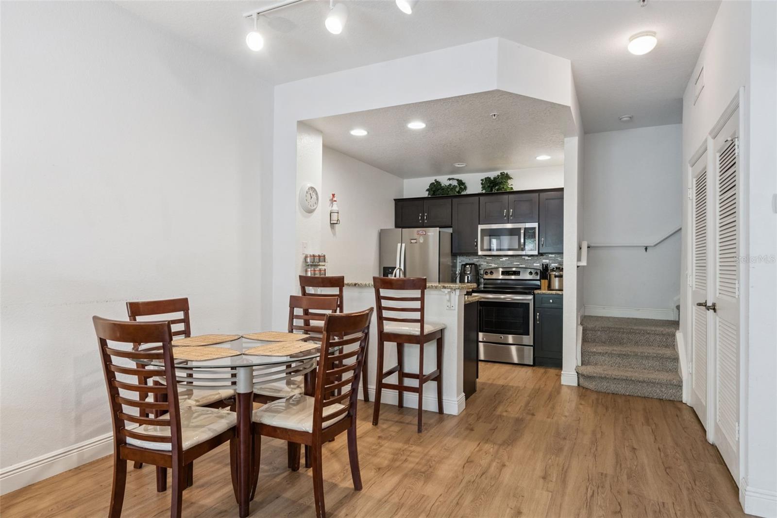 4564 YELLOWGOLD RD E #106