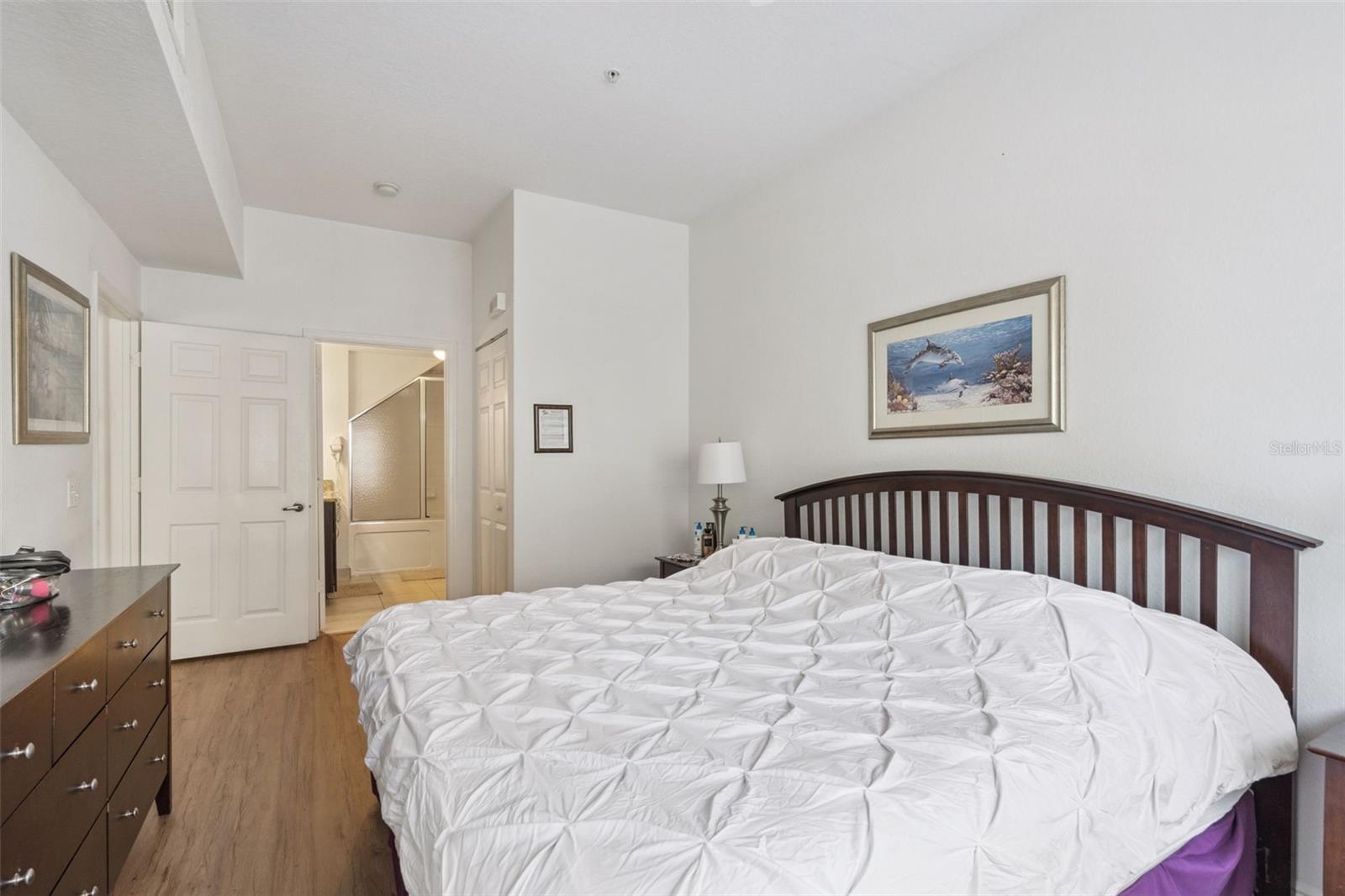 4564 YELLOWGOLD RD E #106