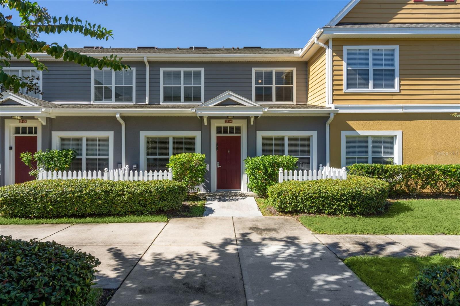 4564 YELLOWGOLD RD E #106