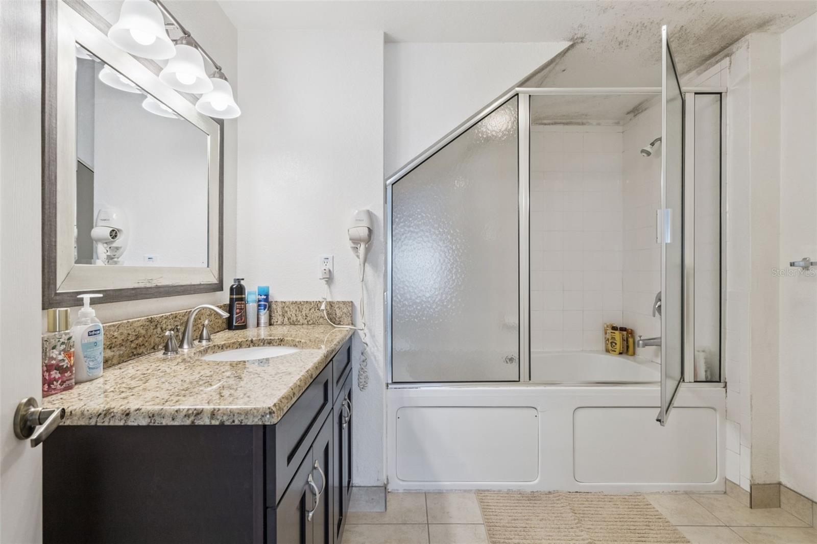 4564 YELLOWGOLD RD E #106