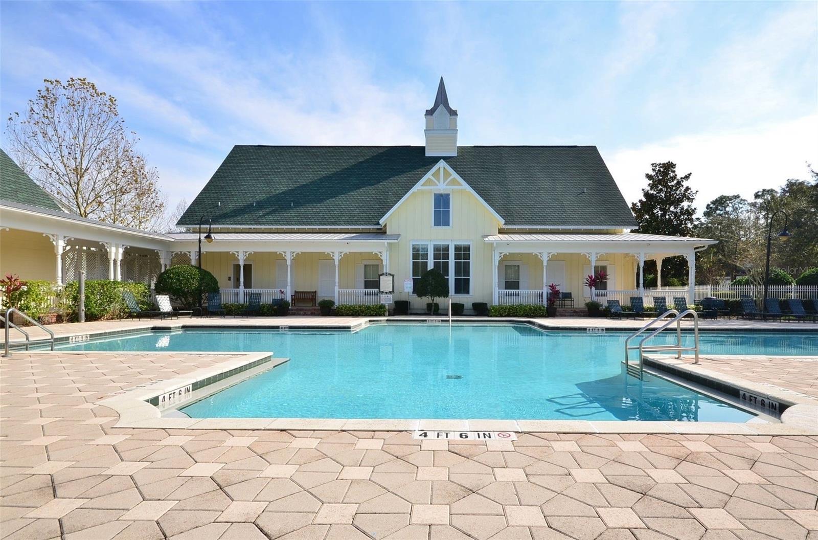 231 GOLDENRAIN DR #101