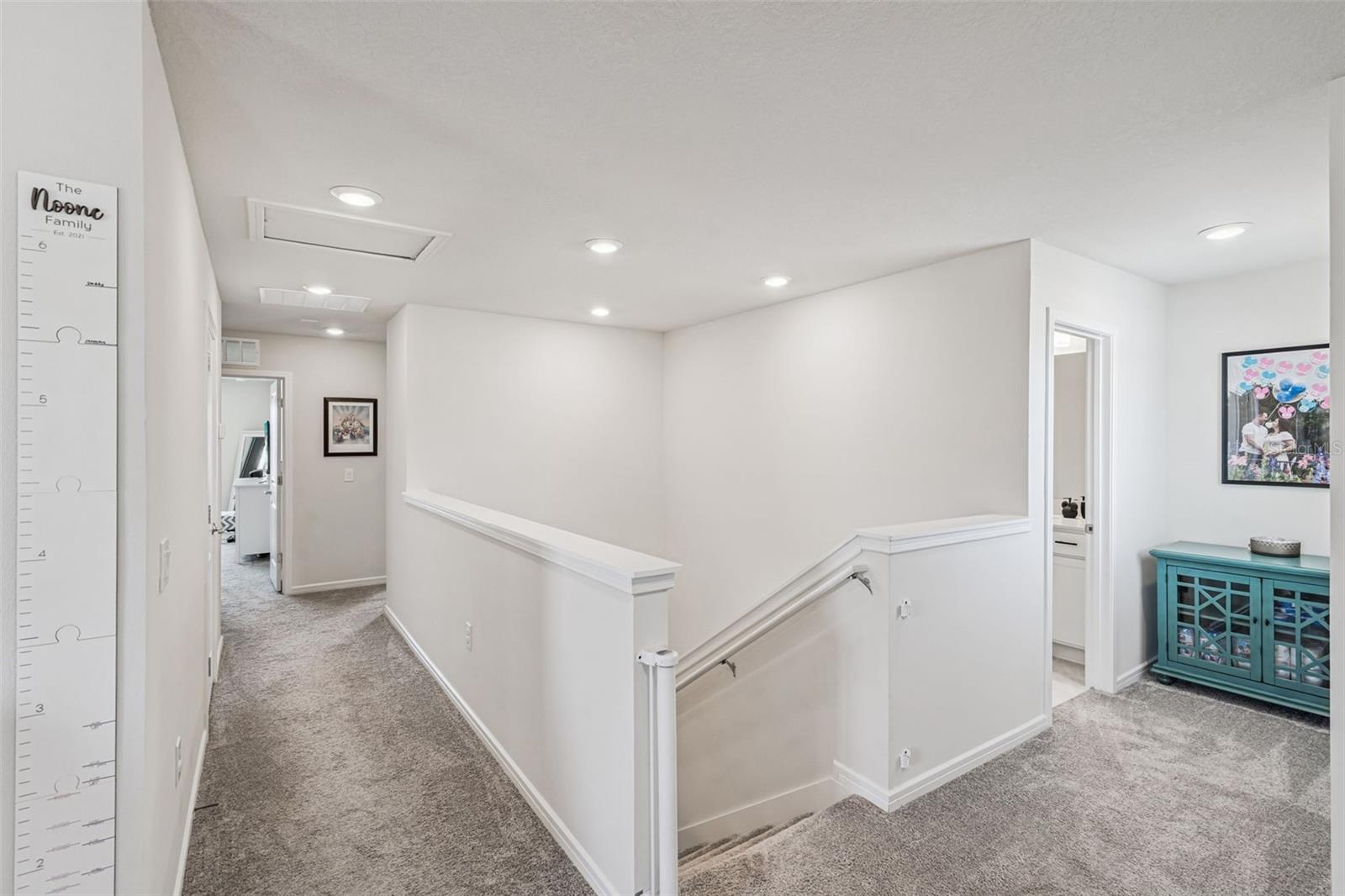 2210 LOVELY LN