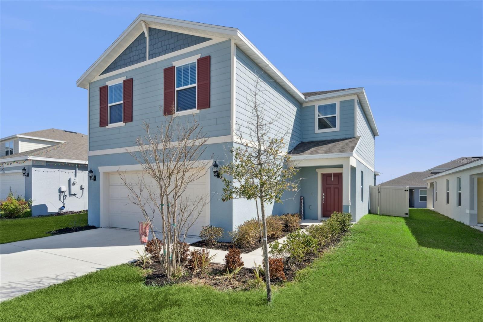 2210 LOVELY LN