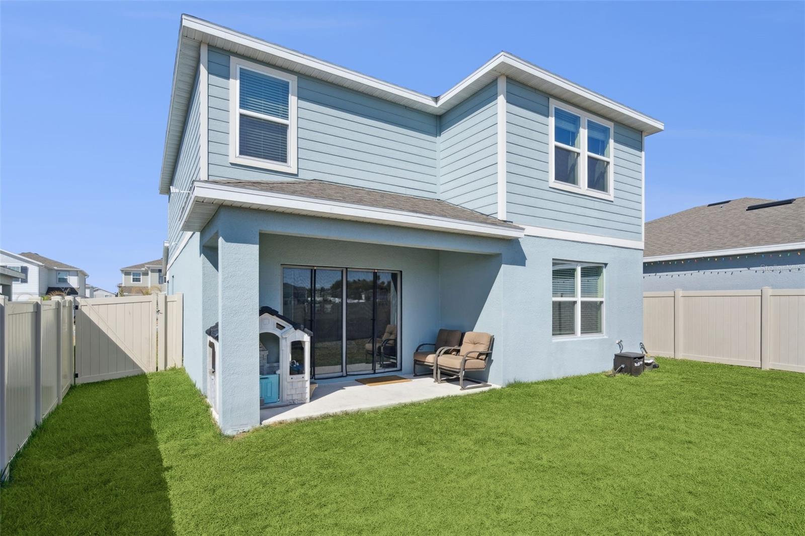 2210 LOVELY LN