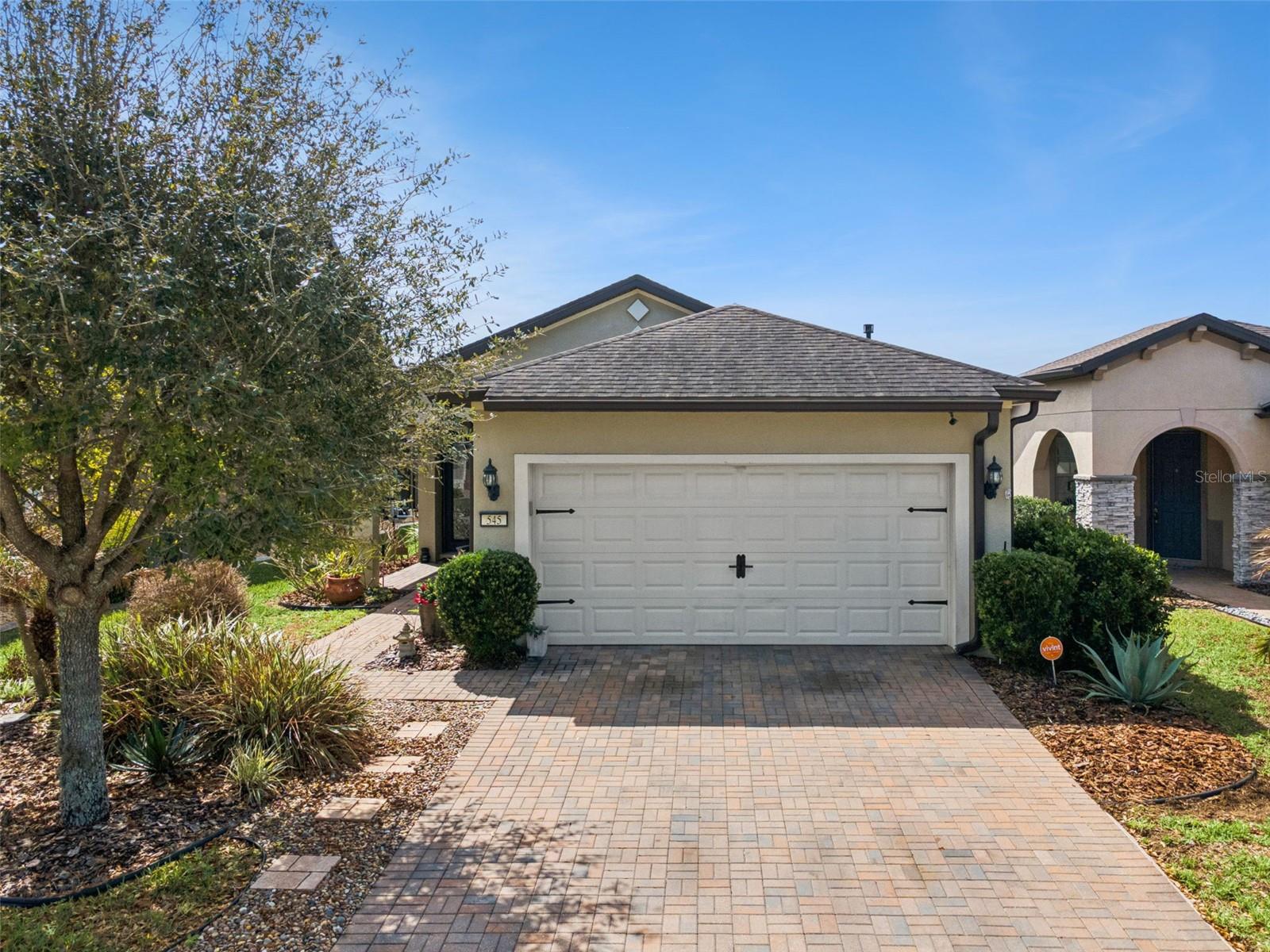 545 CANTABRIA DR