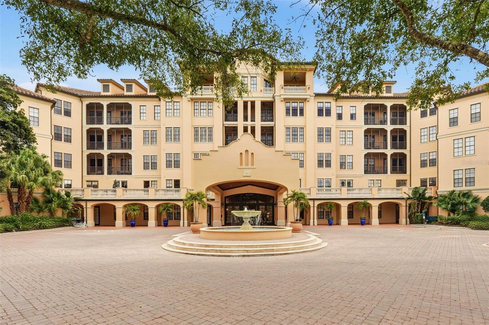501 MIRASOL CIR #402