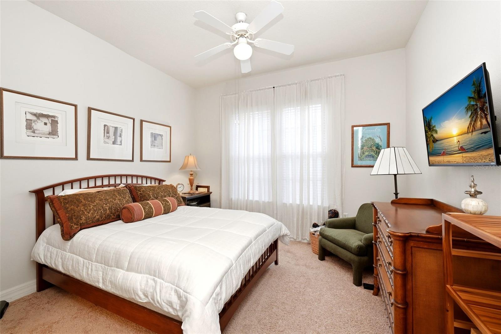 501 MIRASOL CIR #402
