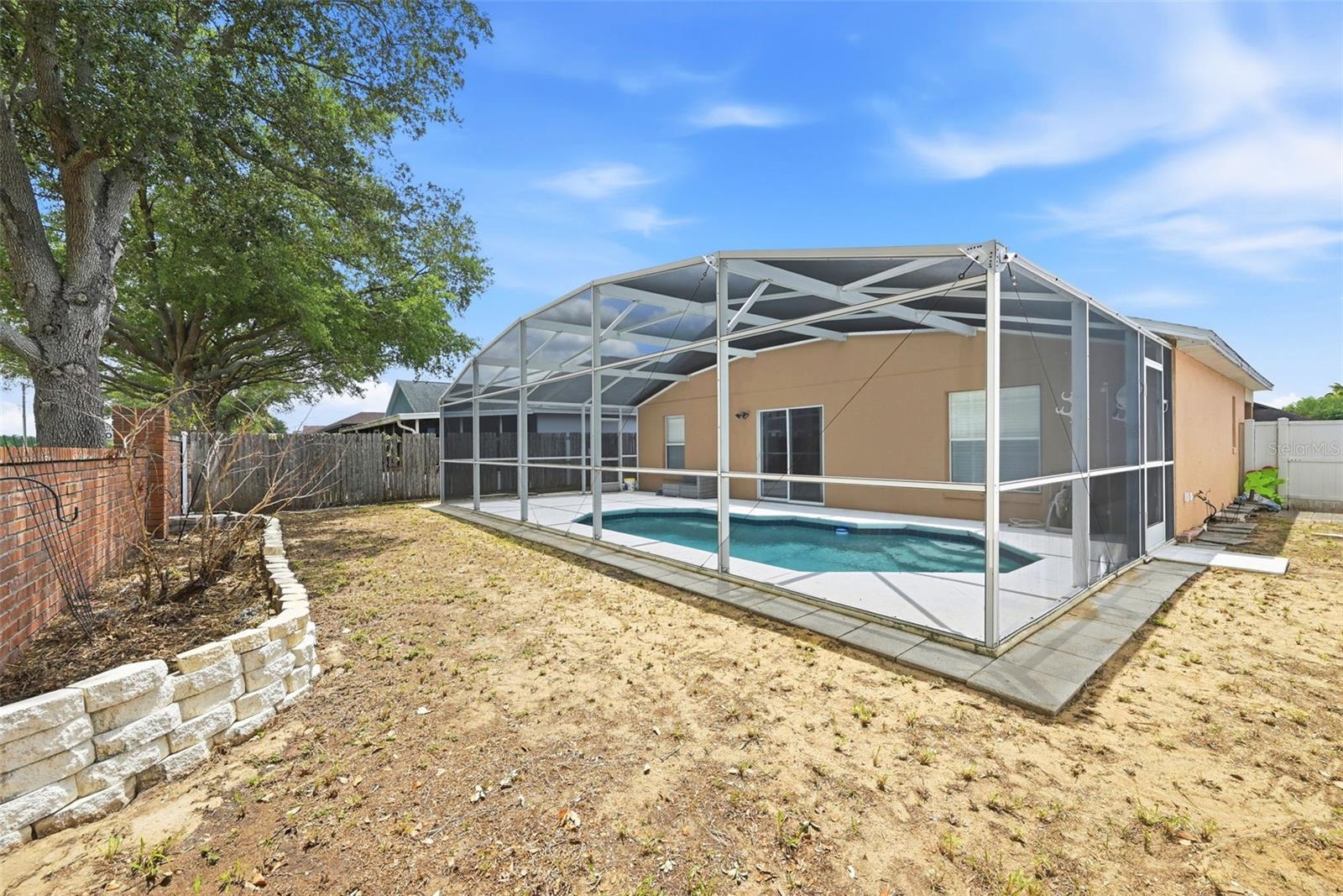 132 CELLO ST