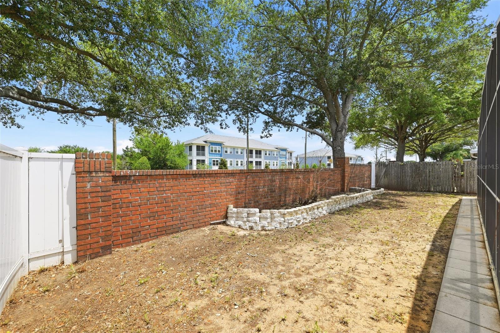 132 CELLO ST