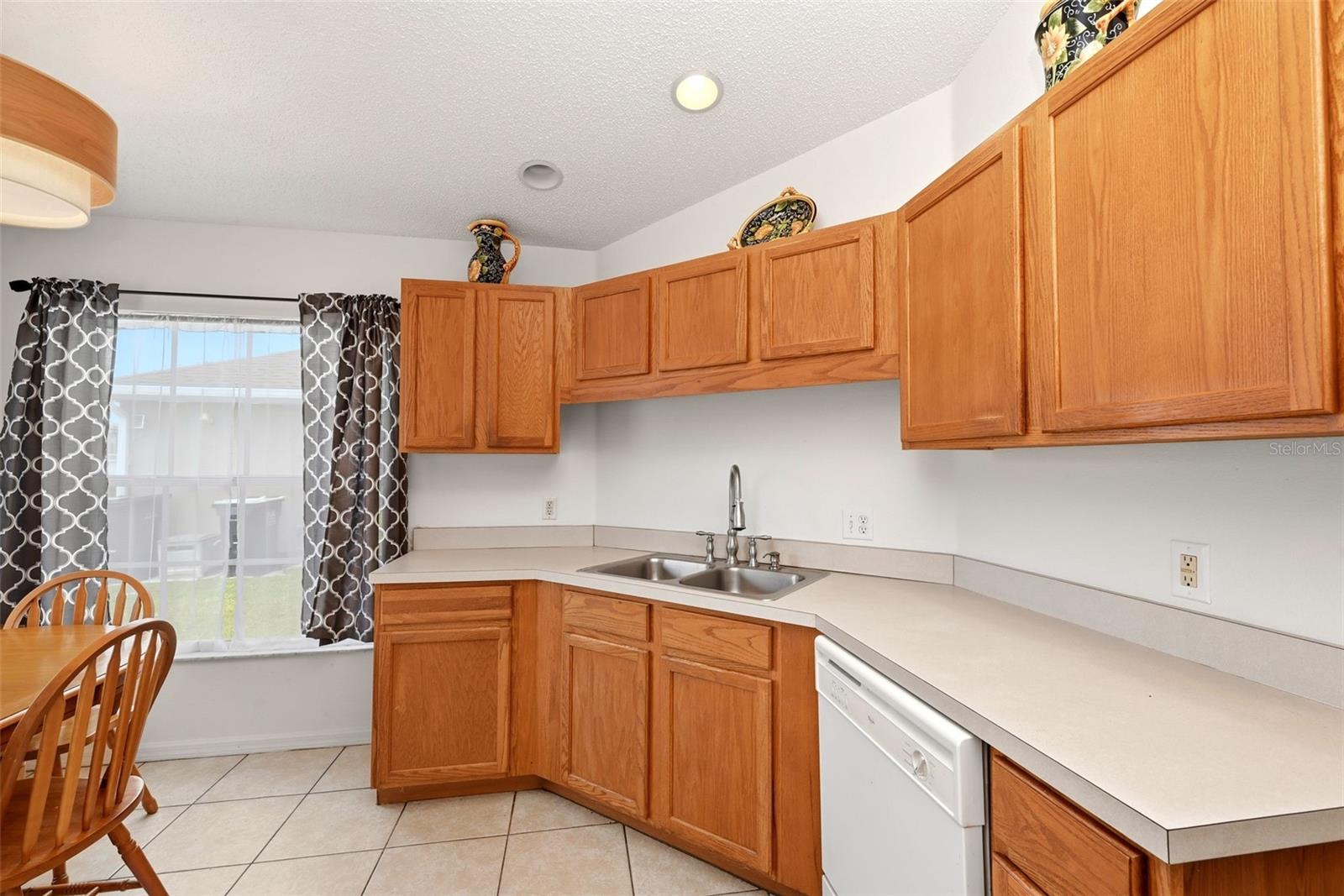 132 CELLO ST
