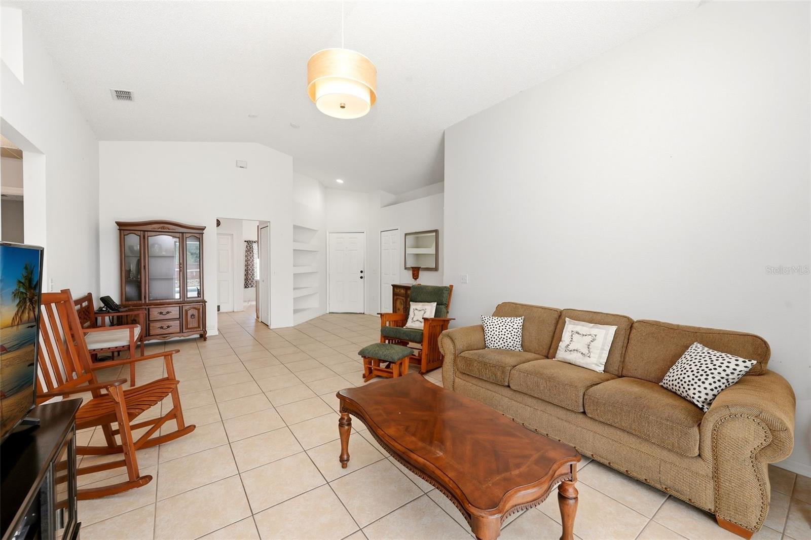 132 CELLO ST