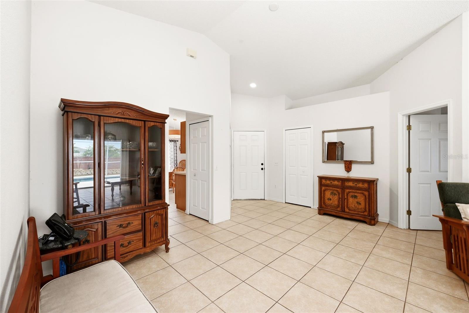 132 CELLO ST