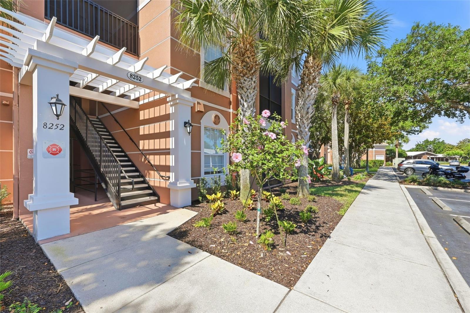 8252 CIVITA DR #202