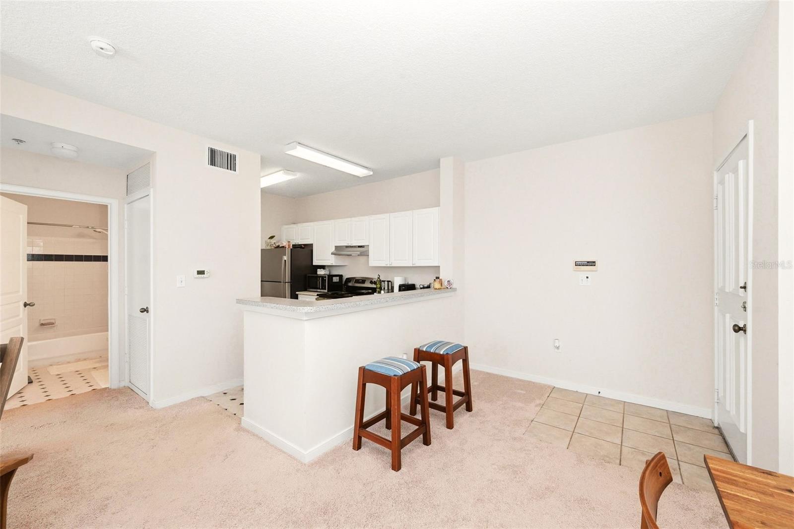 611 CAMPUS ST #280