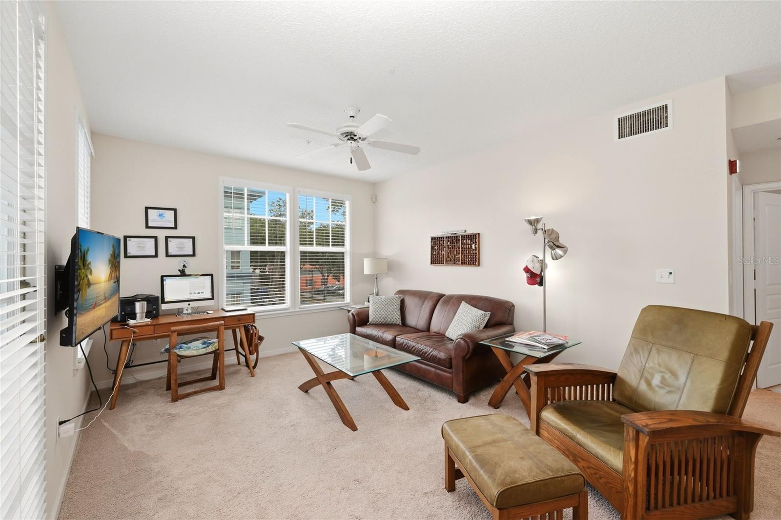 611 CAMPUS ST #280