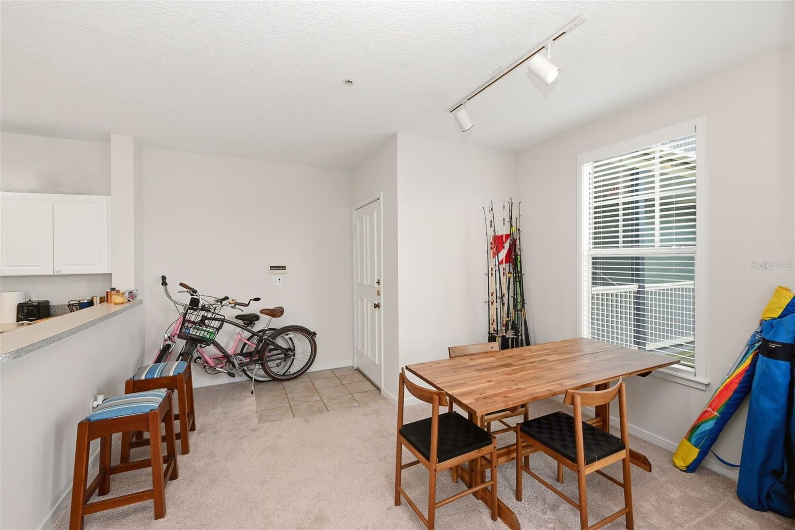 611 CAMPUS ST #280