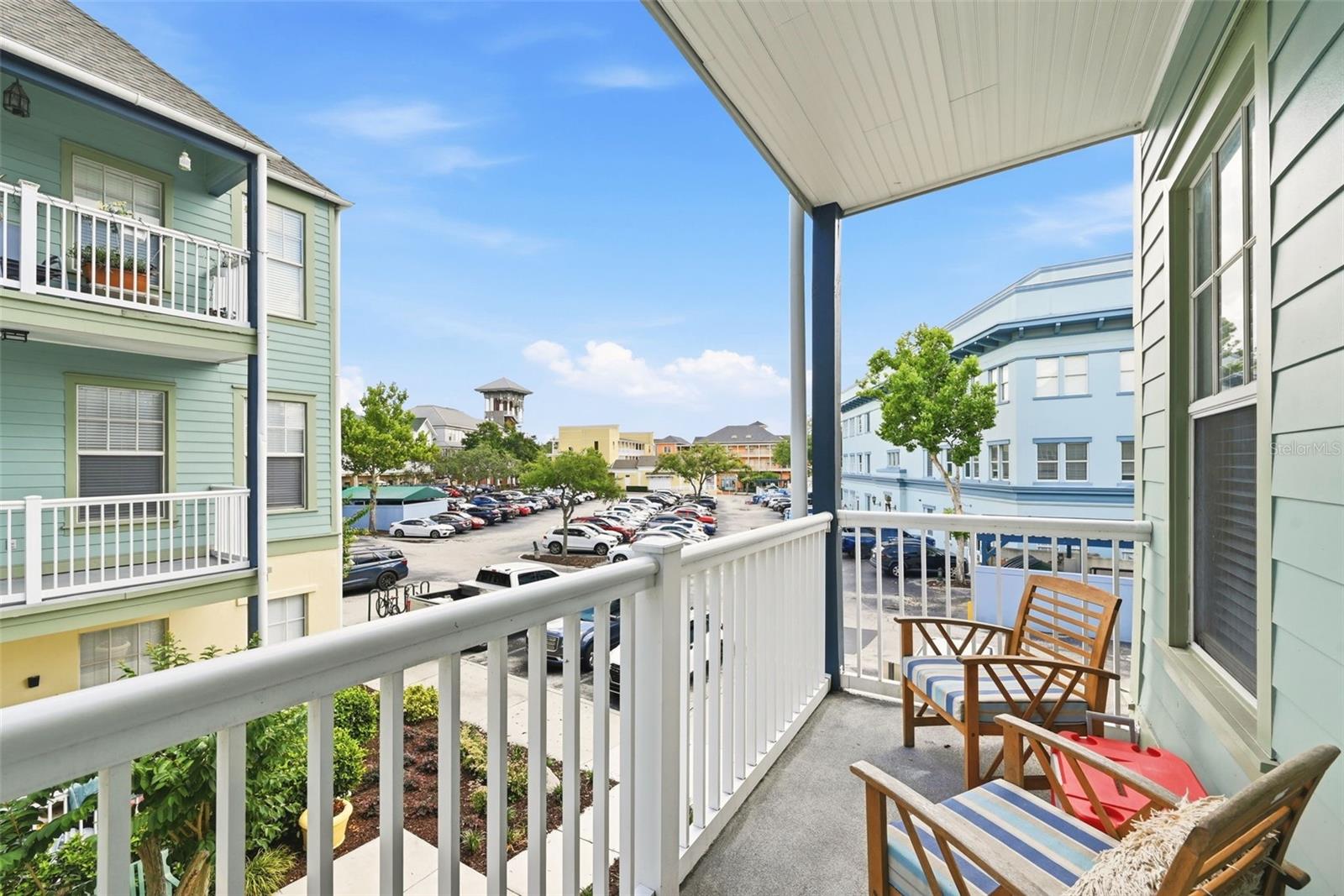 611 CAMPUS ST #280