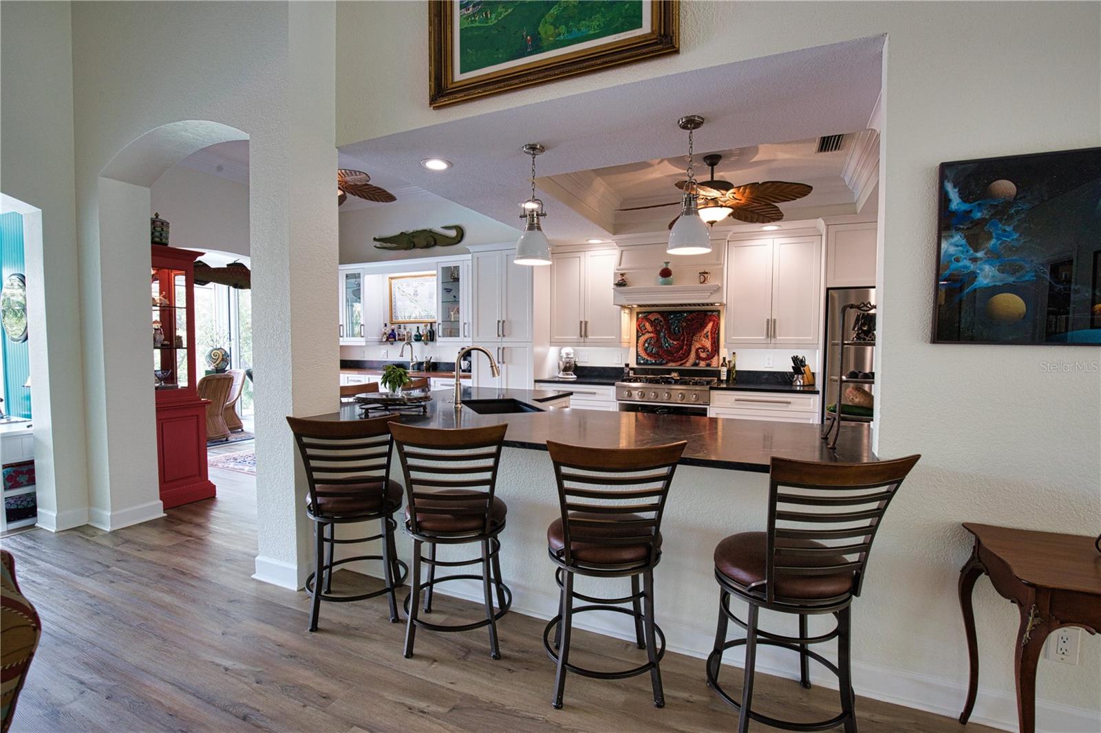 10110 CREEKSIDE DR